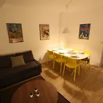 Center - Cosy Bed' N' Bredala Max Apartman *